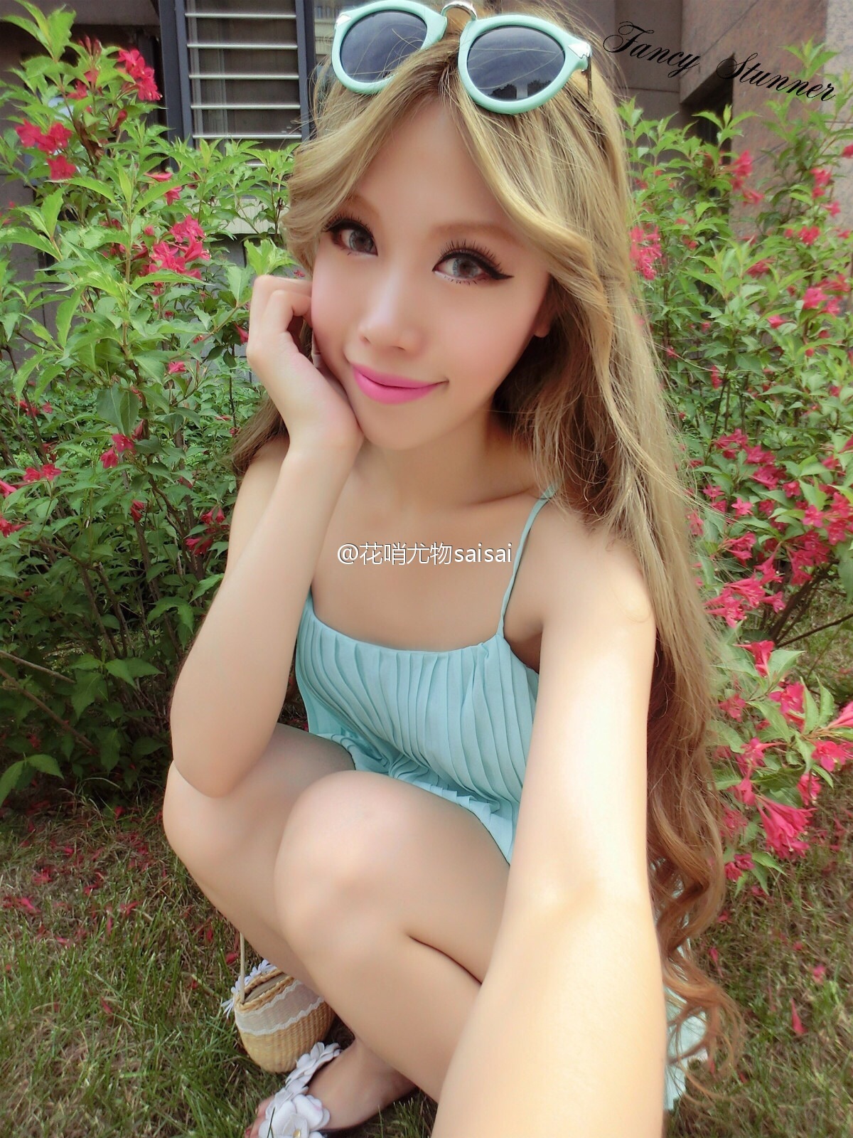 花哨尤物saisai的微博列表微女郎